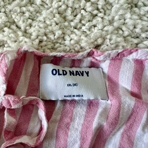 Old navy tank top
